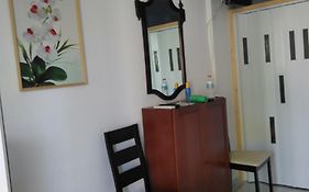 Sissy Apartments By The Sea